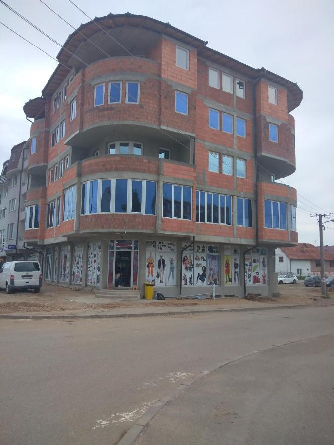 シェニツァ Vila Centar Mb Bed & Breakfast エクステリア 写真